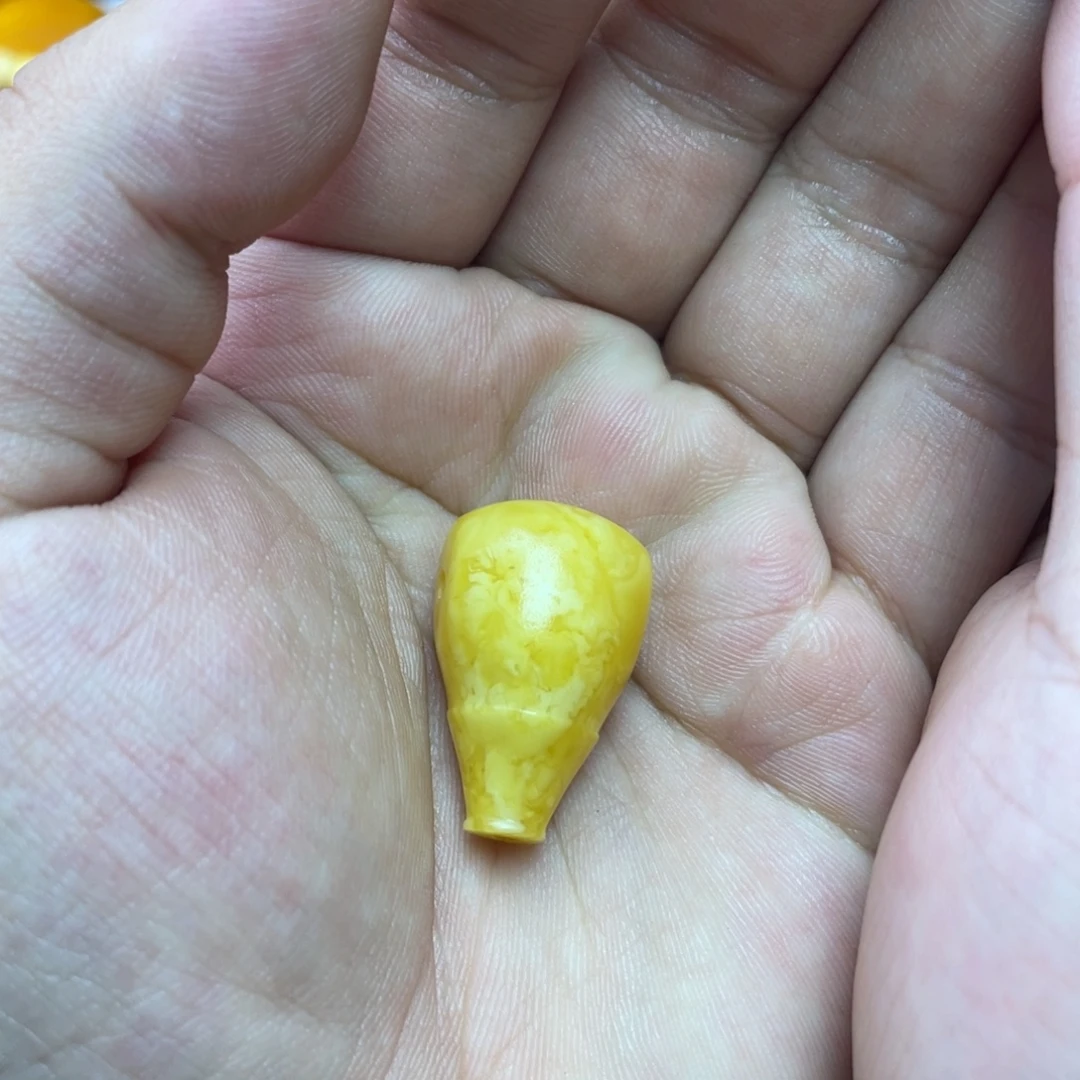 琥珀未镶嵌吊坠(不含链)