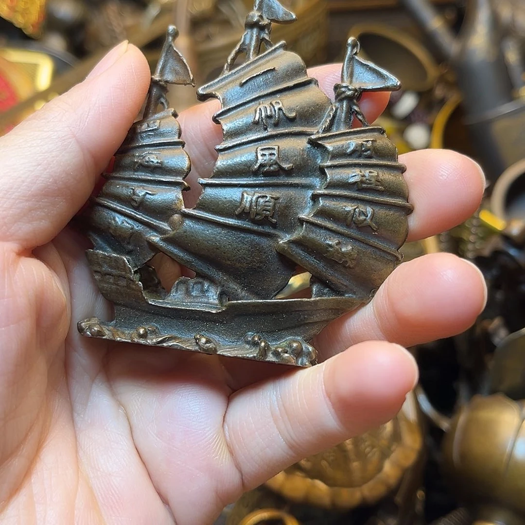 精美铜器工艺品等