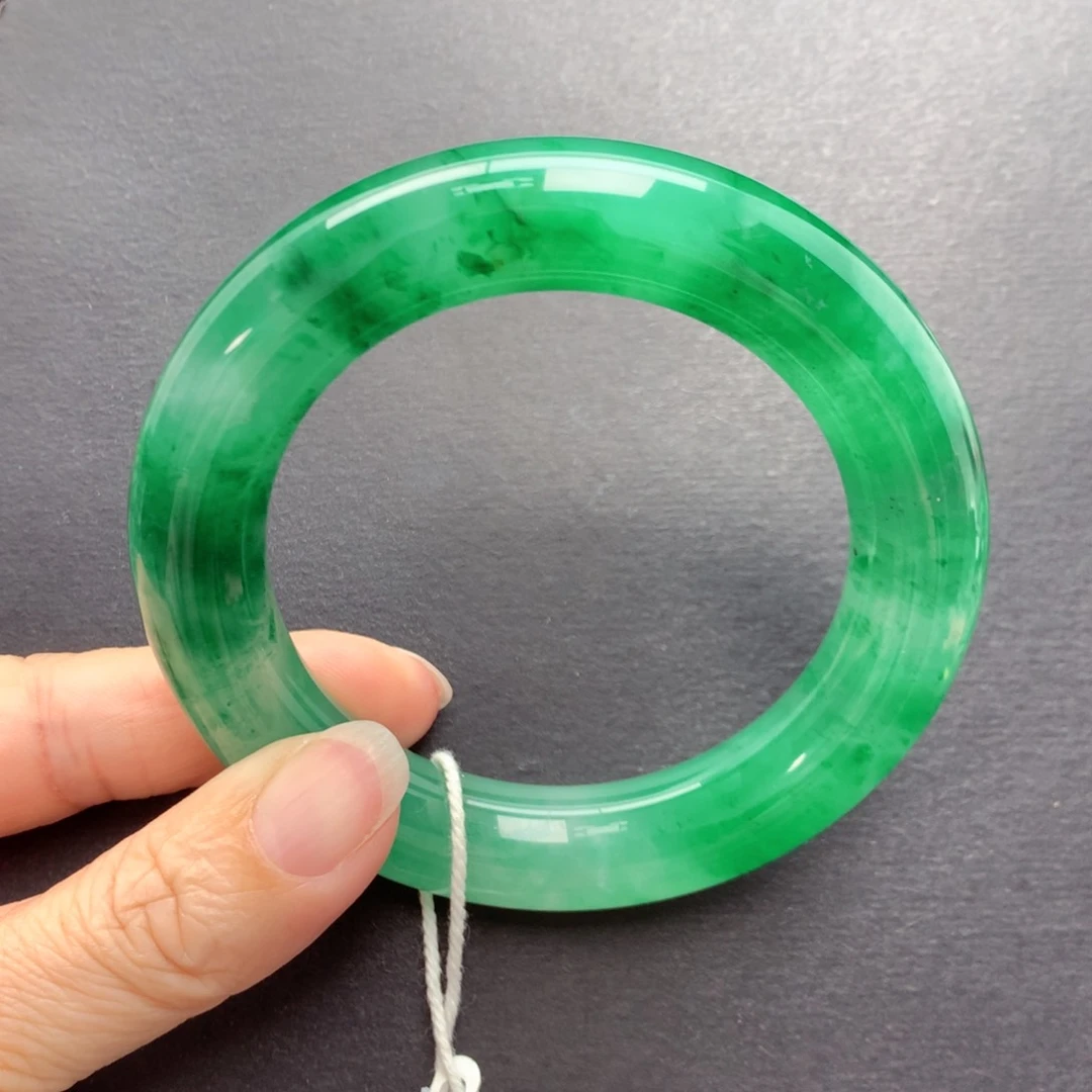 未镶嵌手镯石英质玉