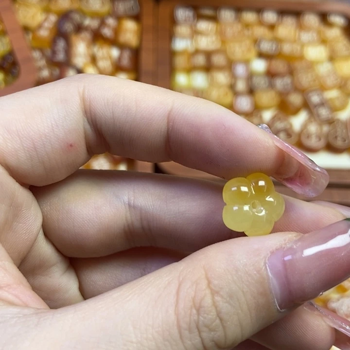 琥珀未镶嵌珠宝奇石空心花