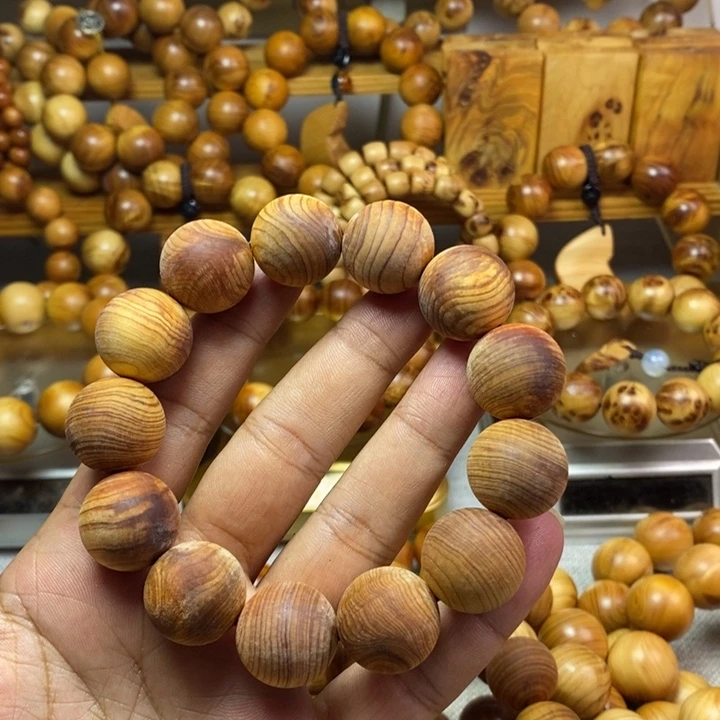 柏木（崖柏）崖柏1.8毛珠