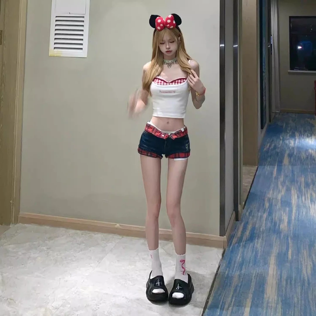 辣妹美式格子拼接牛仔短裤女y2k千禧夏季包臀显瘦低腰亚文化裤子