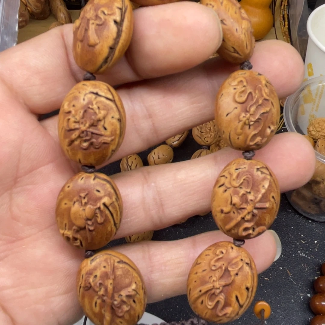 桃核雕刻暗八仙手串