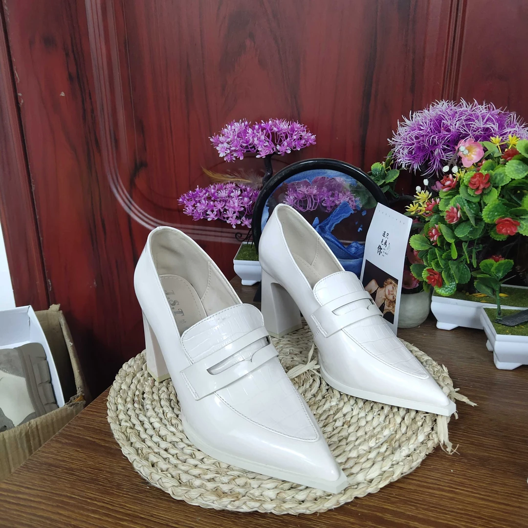 缘缘尖头粗跟高跟鞋955 5