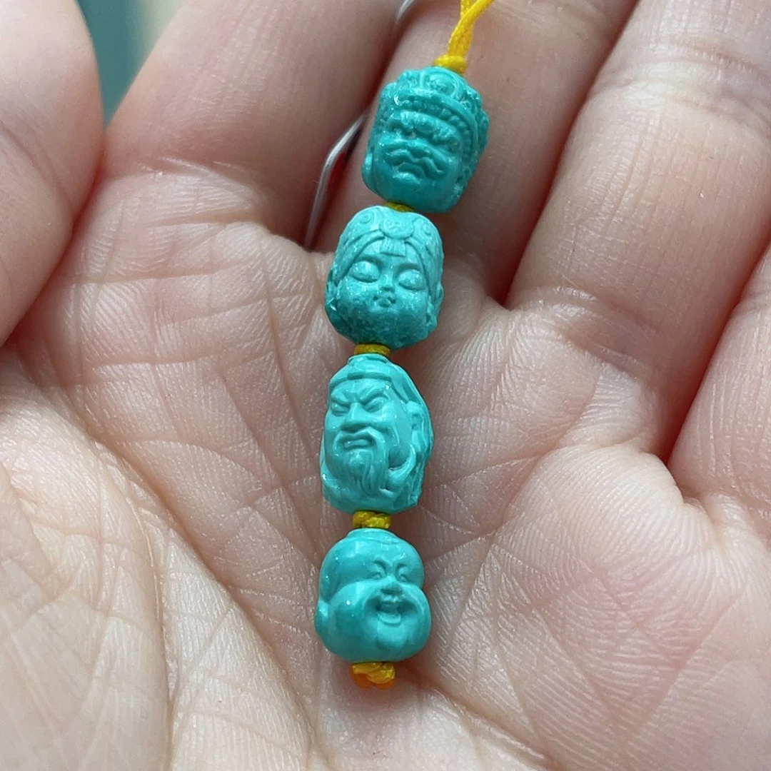 绿松石颈饰未镶嵌