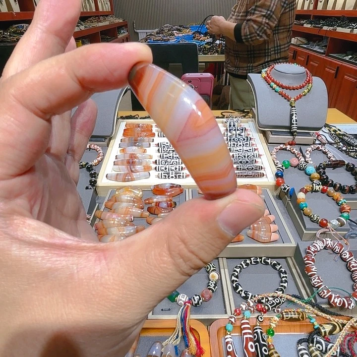 未镶嵌玛瑙/玉髓珠宝奇石