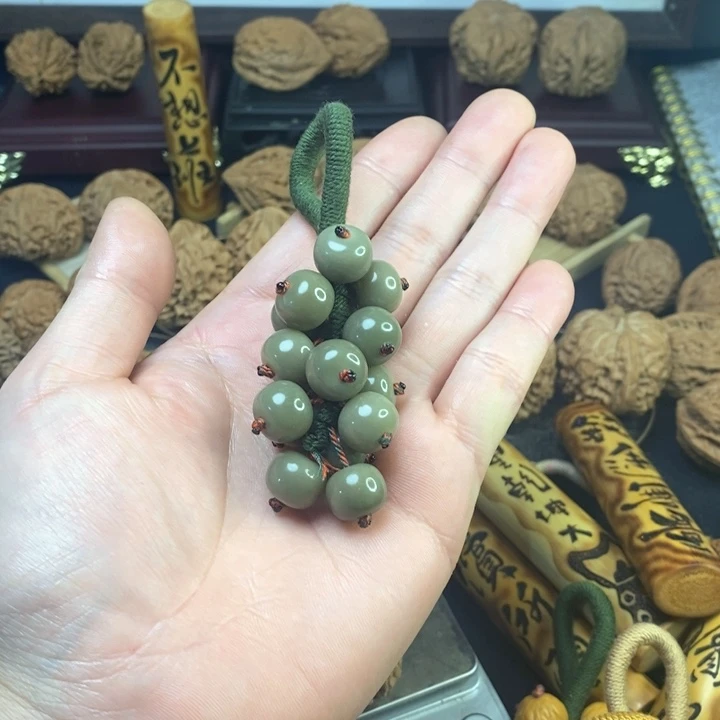 吊坠文玩核桃菩提根葡萄