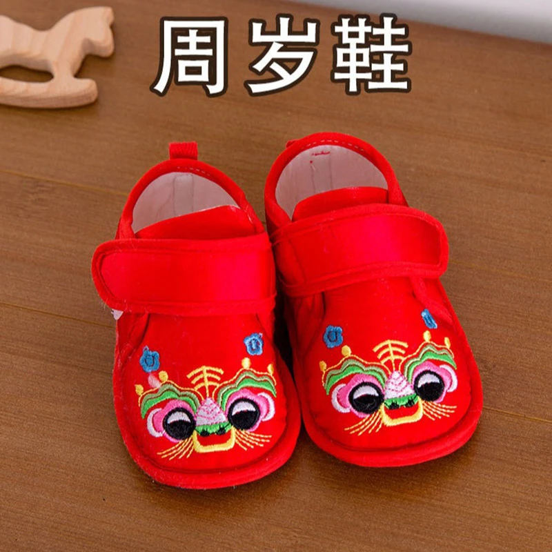 虎头鞋0-1岁婴儿步前鞋软布底防滑千层底鞋子红色周岁鞋学步鞋