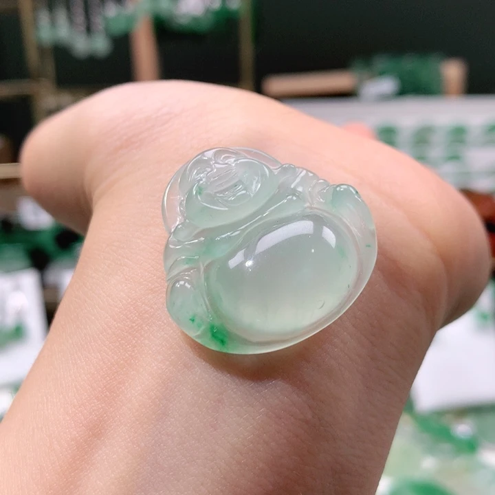 石英质玉未镶嵌颈饰桢