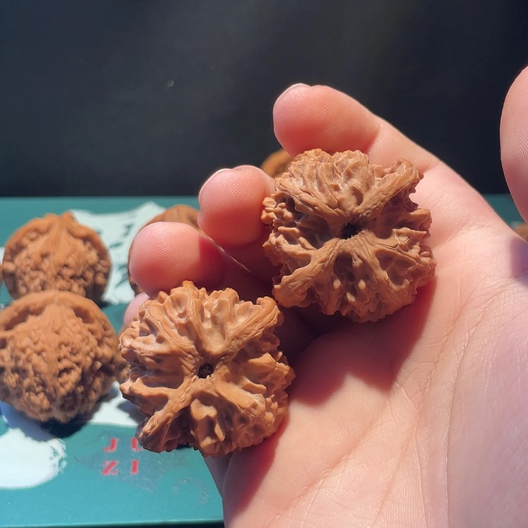 H***o文玩核桃吊坠41苹果