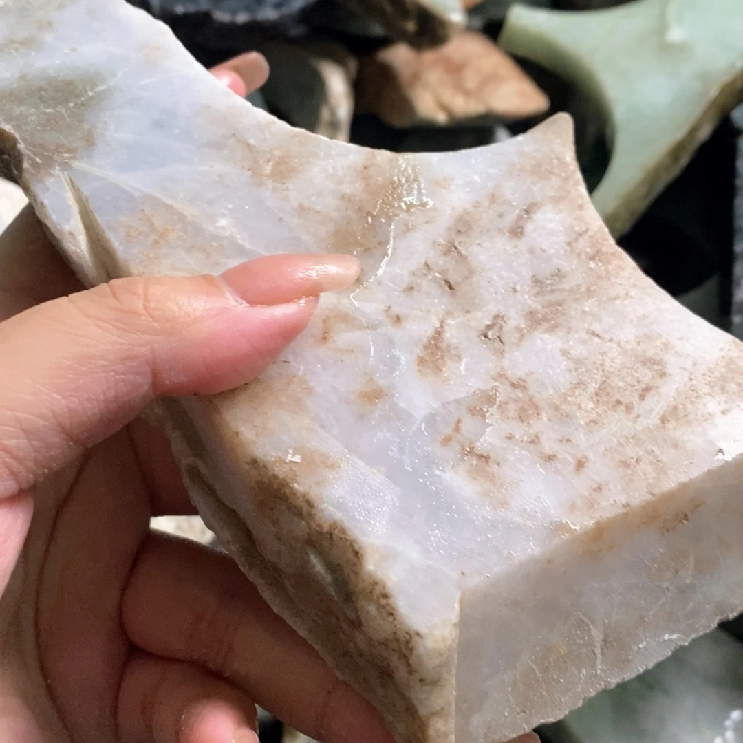 颈饰未镶嵌翡翠天然翡翠