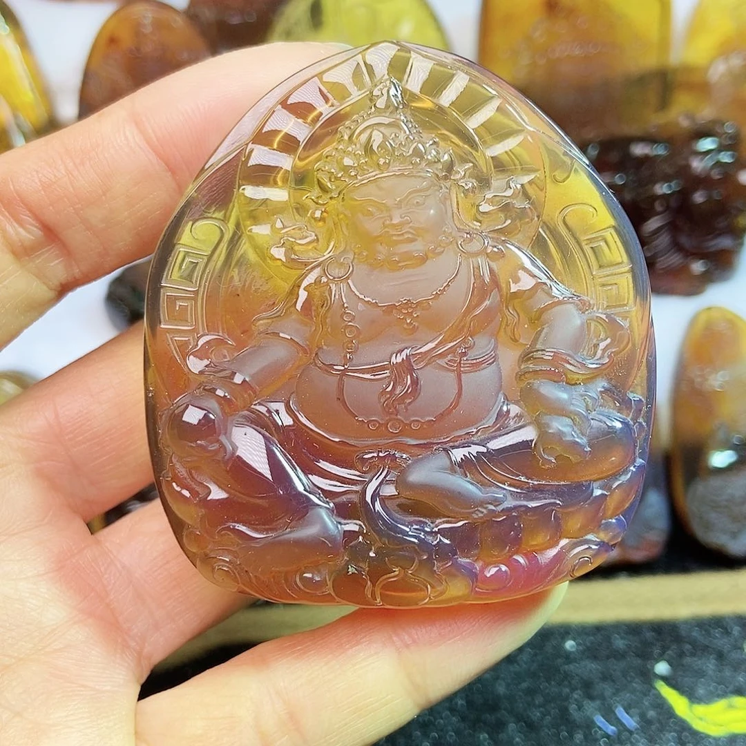 琥珀颈饰未镶嵌黄财神