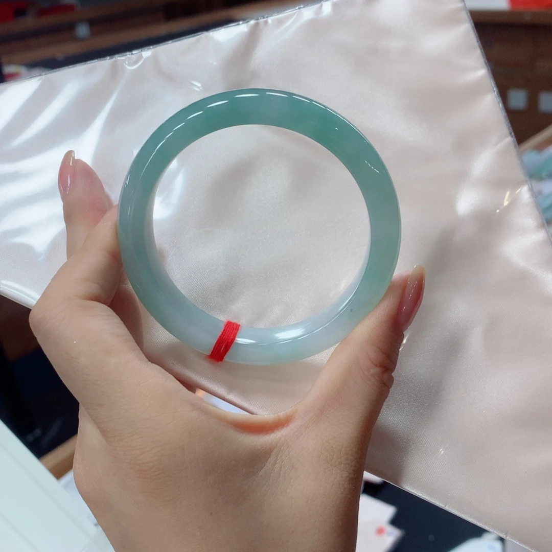 未镶嵌手镯翡翠姚买断