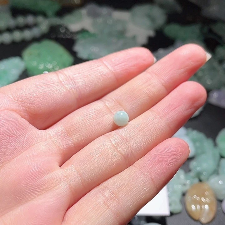 颈饰未镶嵌翡翠可**心天