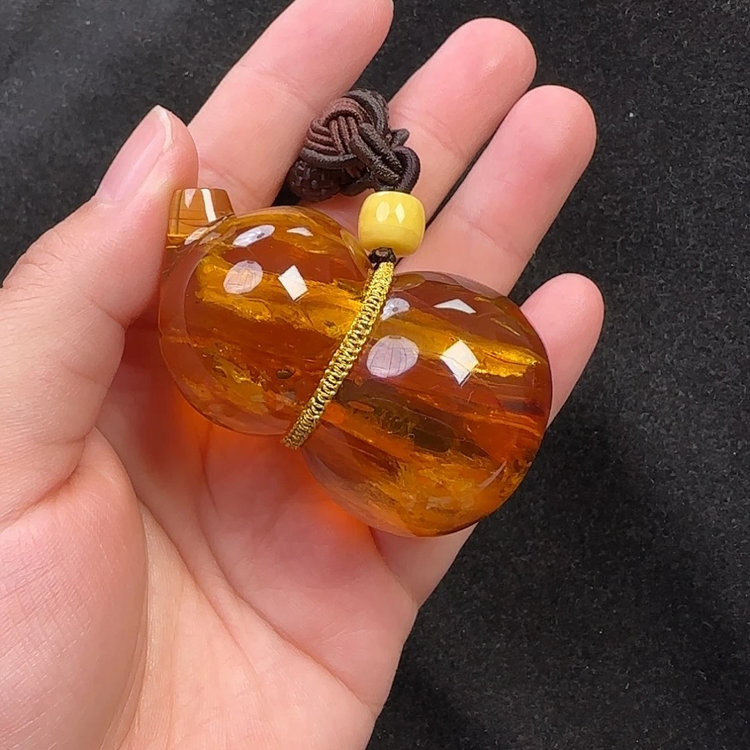 虫珀未镶嵌珠宝奇石