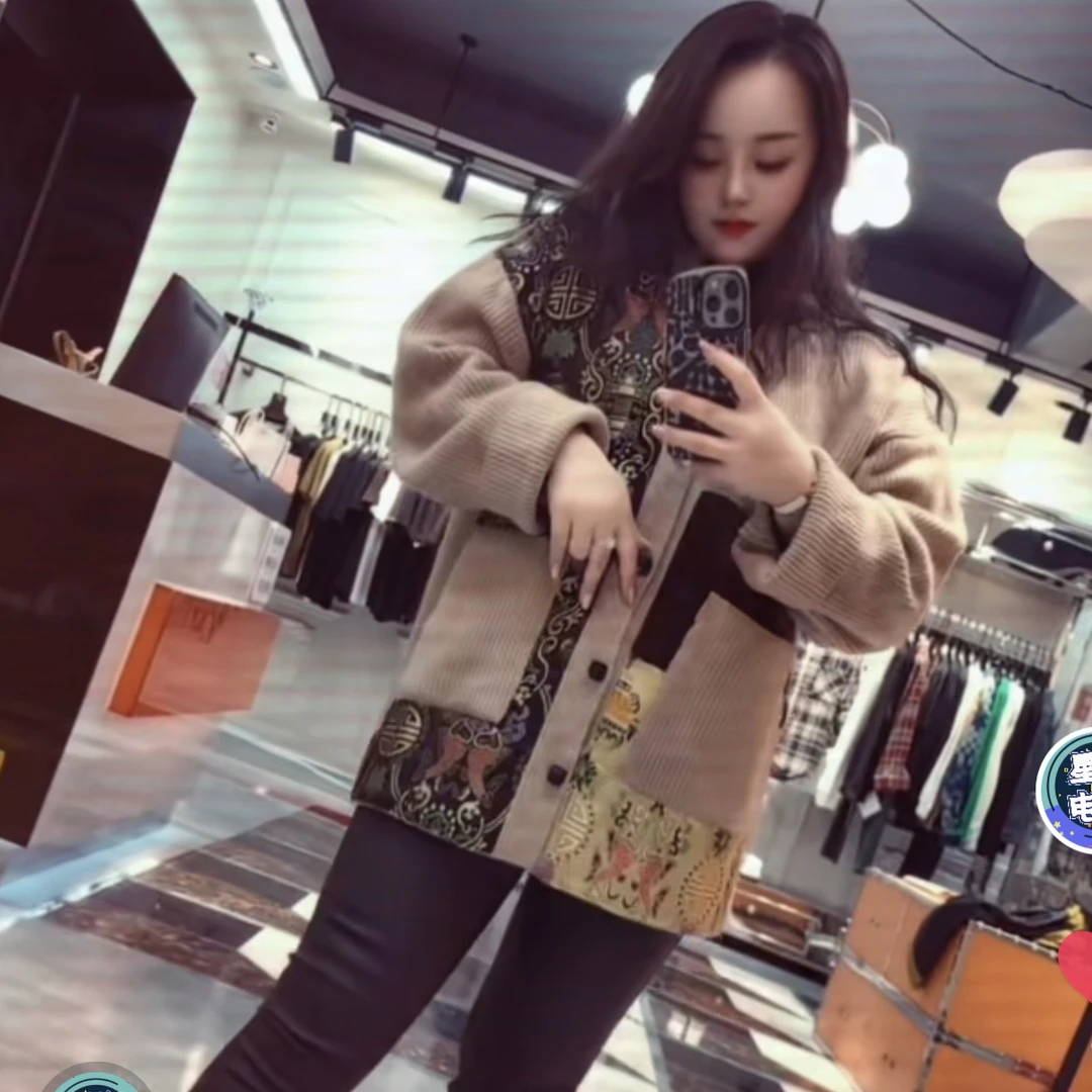 拼接韩版厚款气质拼色V领秋季针织修身型毛针织衫