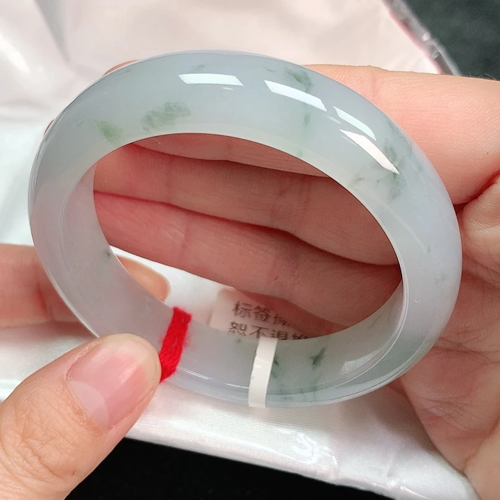 【闪购商品】翡翠手镯未镶嵌5152圈