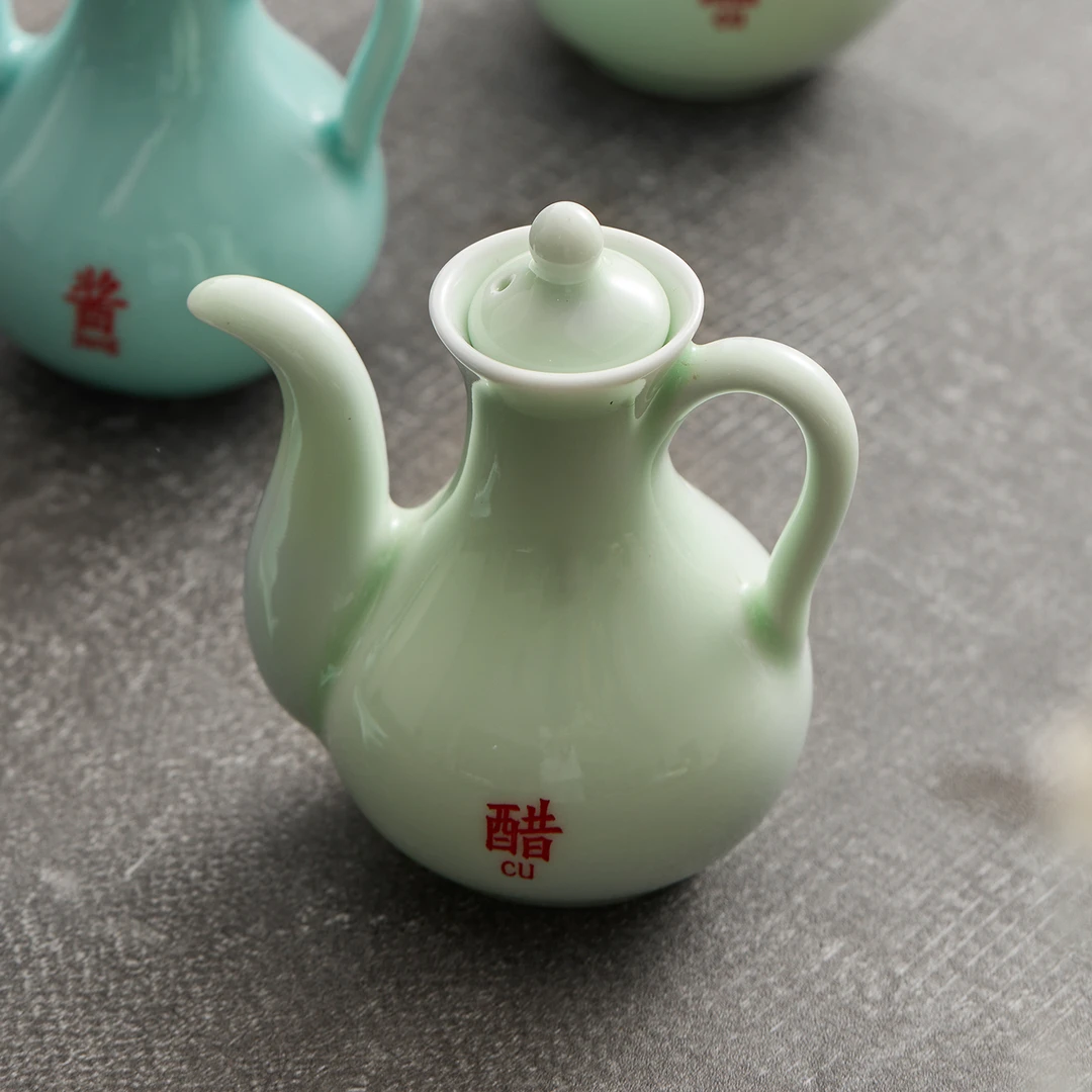 德化青瓷2025年新款精致简约创意中式特色餐厅陶瓷酱油醋瓶调味瓶