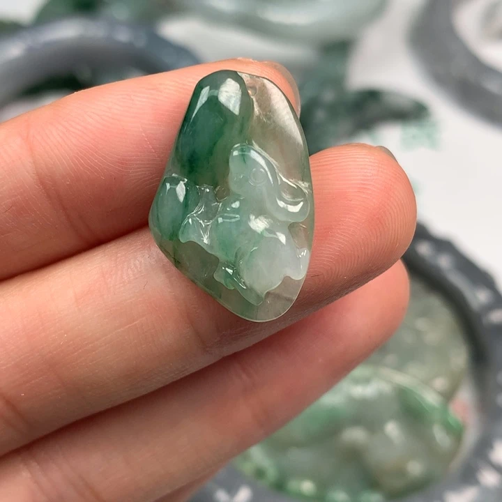 颈饰未镶嵌翡翠翡翠