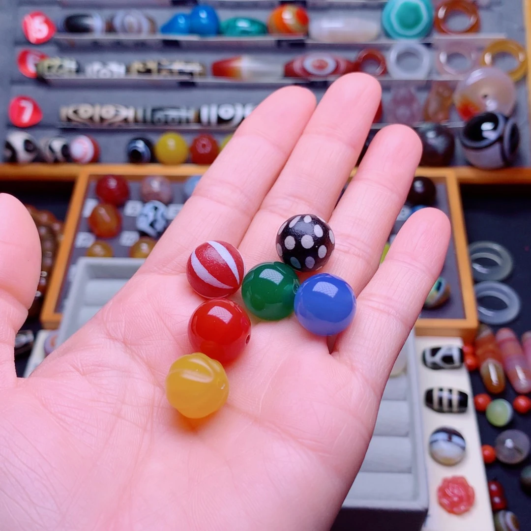 玛瑙/玉髓颈饰未镶嵌杲****?