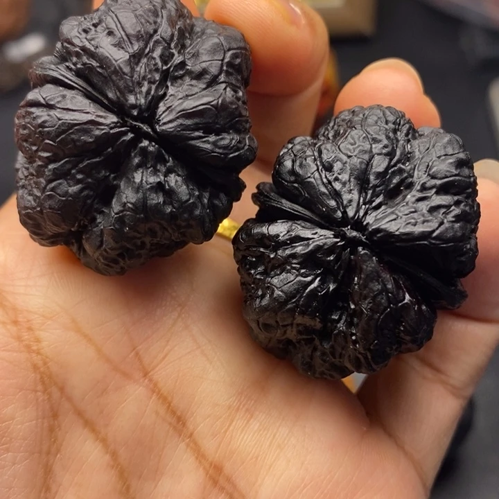 文玩核桃把件40尺蝴蝶蟾