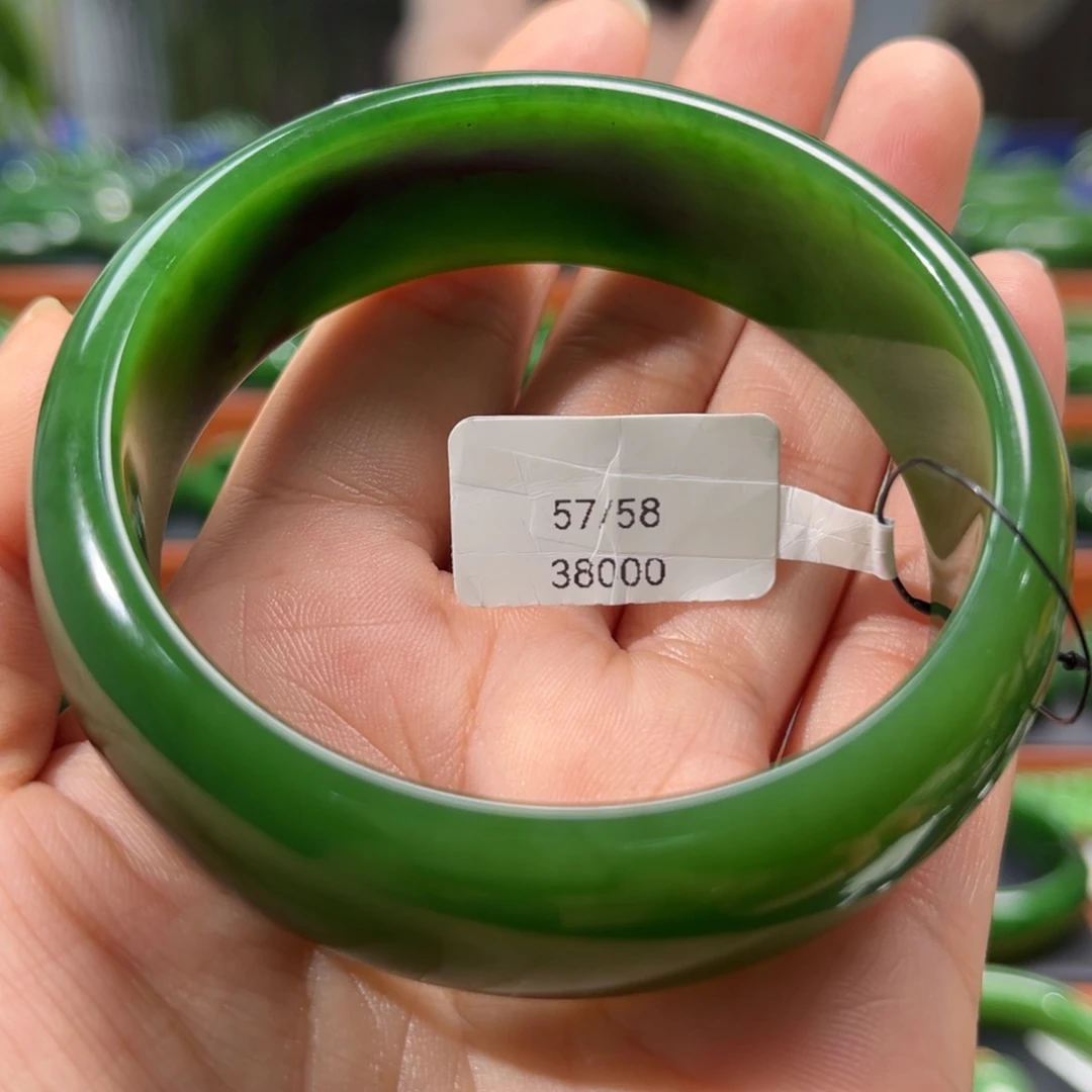 未镶嵌手镯和田玉陶**得