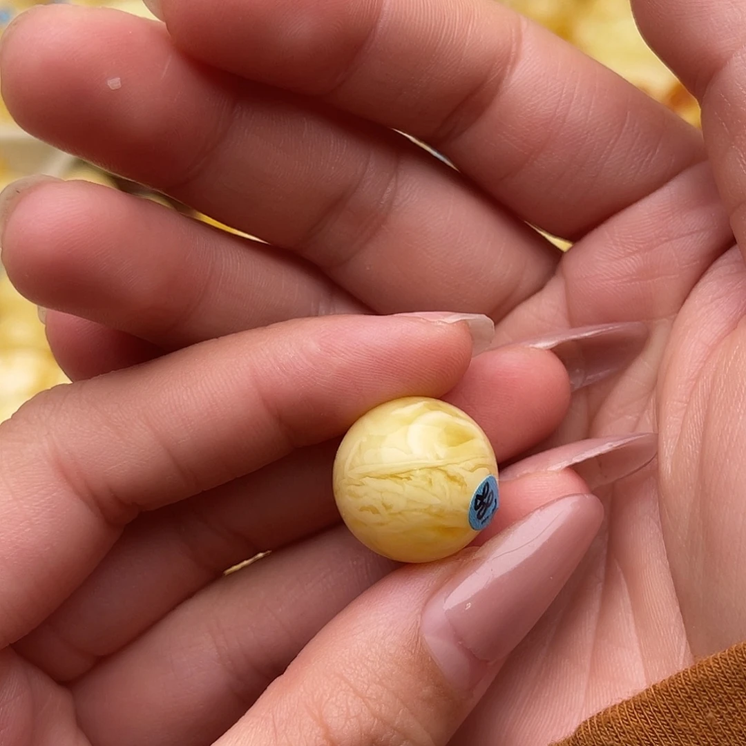 一***）琥珀未镶嵌裸石蜜蜡圆珠梦