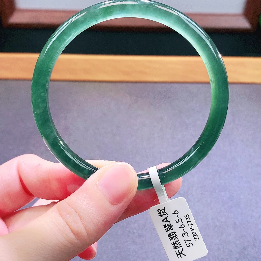 未镶嵌手镯翡翠天然翡翠