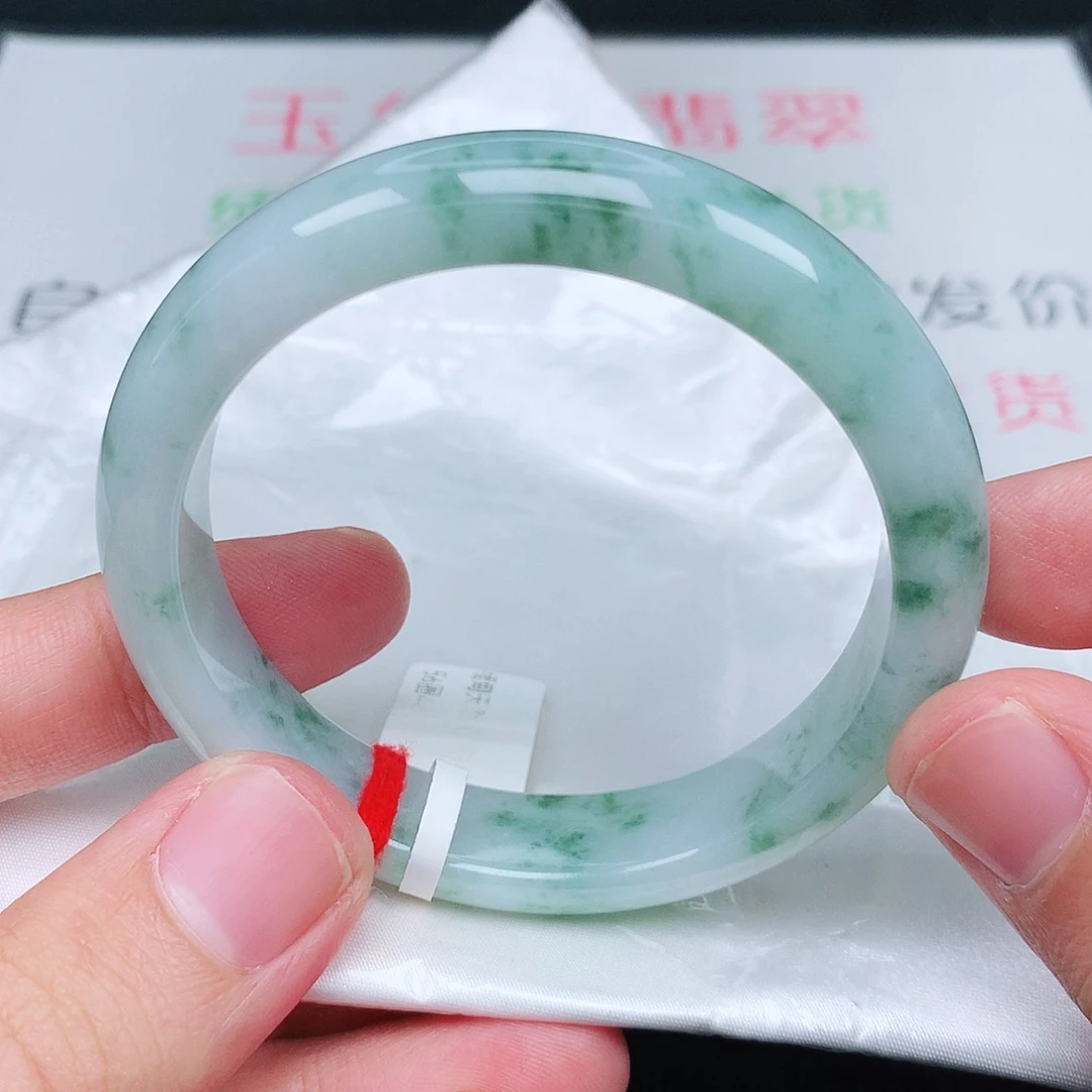 未镶嵌手镯翡翠天然翡翠手镯