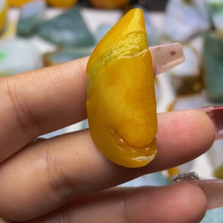 翡翠挂件未镶嵌ㅤ****门