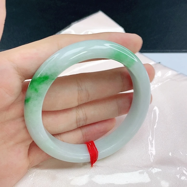 翡翠未镶嵌手镯圈59。13022