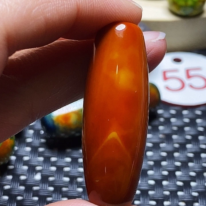 顺***吧玛瑙/玉髓未镶嵌颈饰