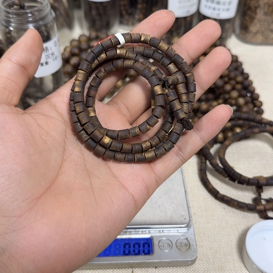 不***儿沉香手串竹结珠0.6多圈15克