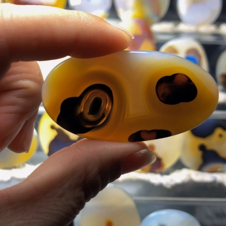 合金玛瑙/玉髓珠宝奇石75