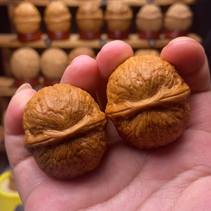 文玩核桃把件蛇皮球03