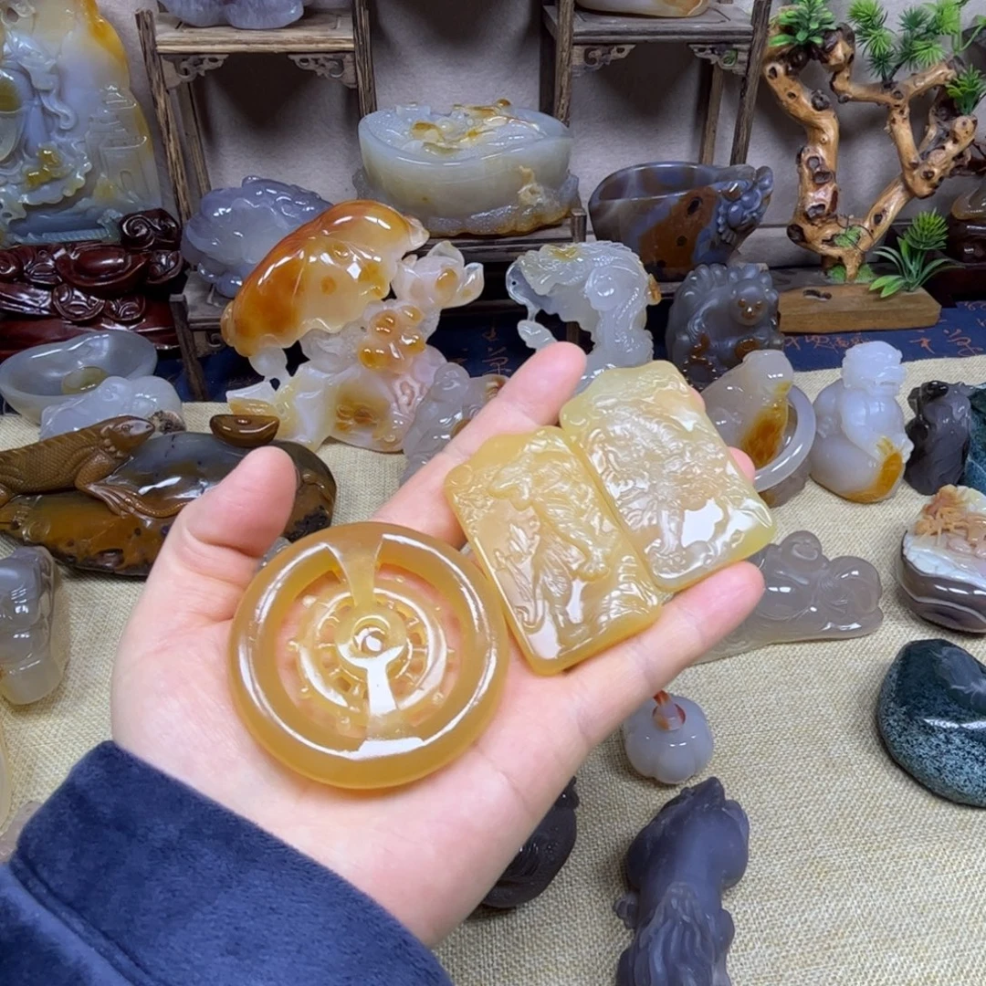 一***8玛瑙/玉髓未镶嵌珠宝奇石