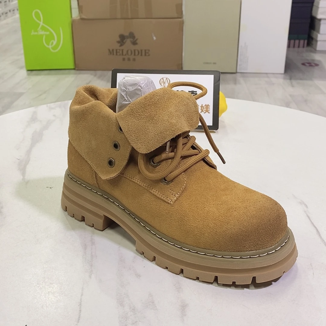 千百度集团.品牌女鞋孤品，以直播间为准，尺码39