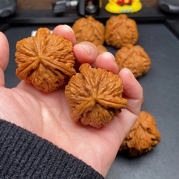 舜***线把件文玩核桃白奔