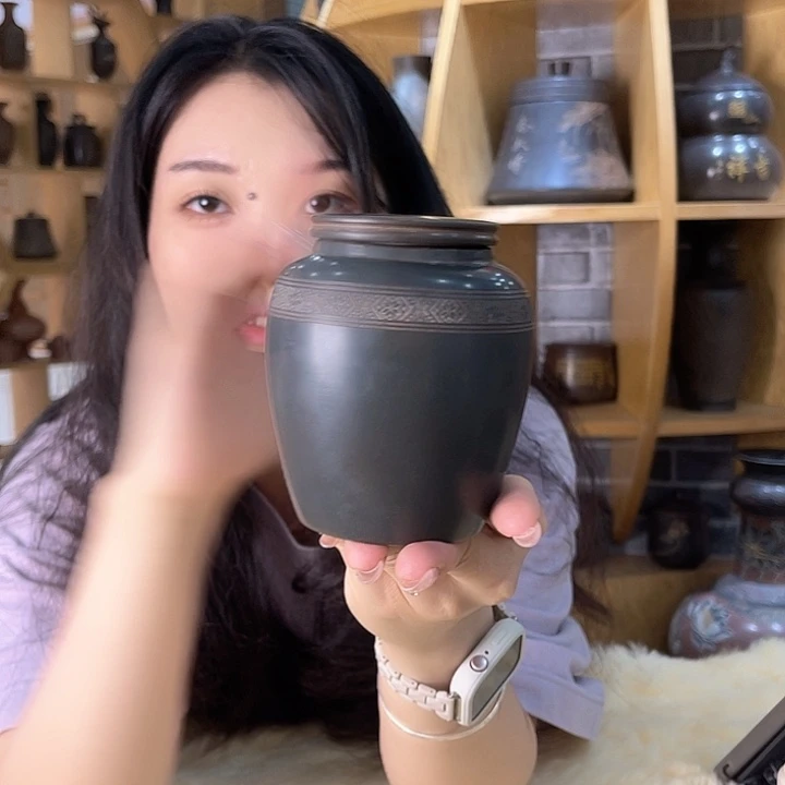 钦州坭兴陶茶叶罐二两装