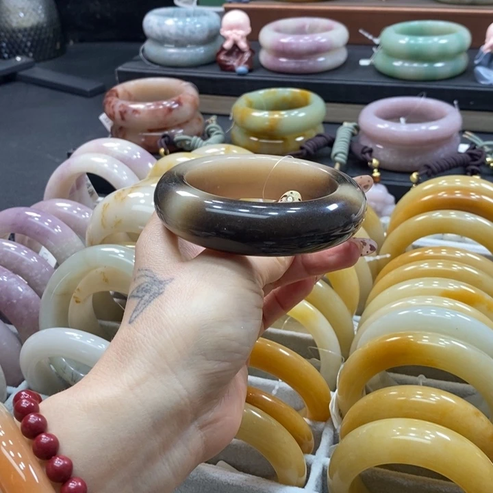 未镶嵌手镯石英岩玉秋***雁