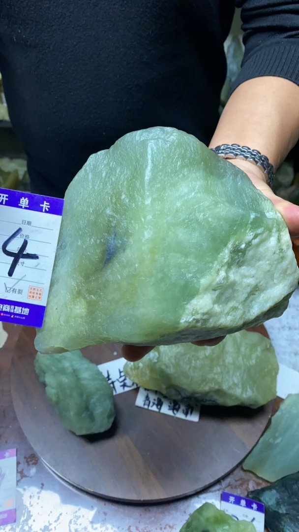 中国四大名玉岫玉纯天然原石