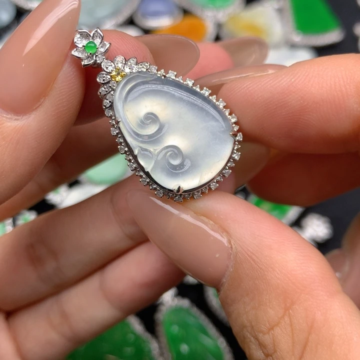 翡翠18K金镶嵌吊坠(不含链)