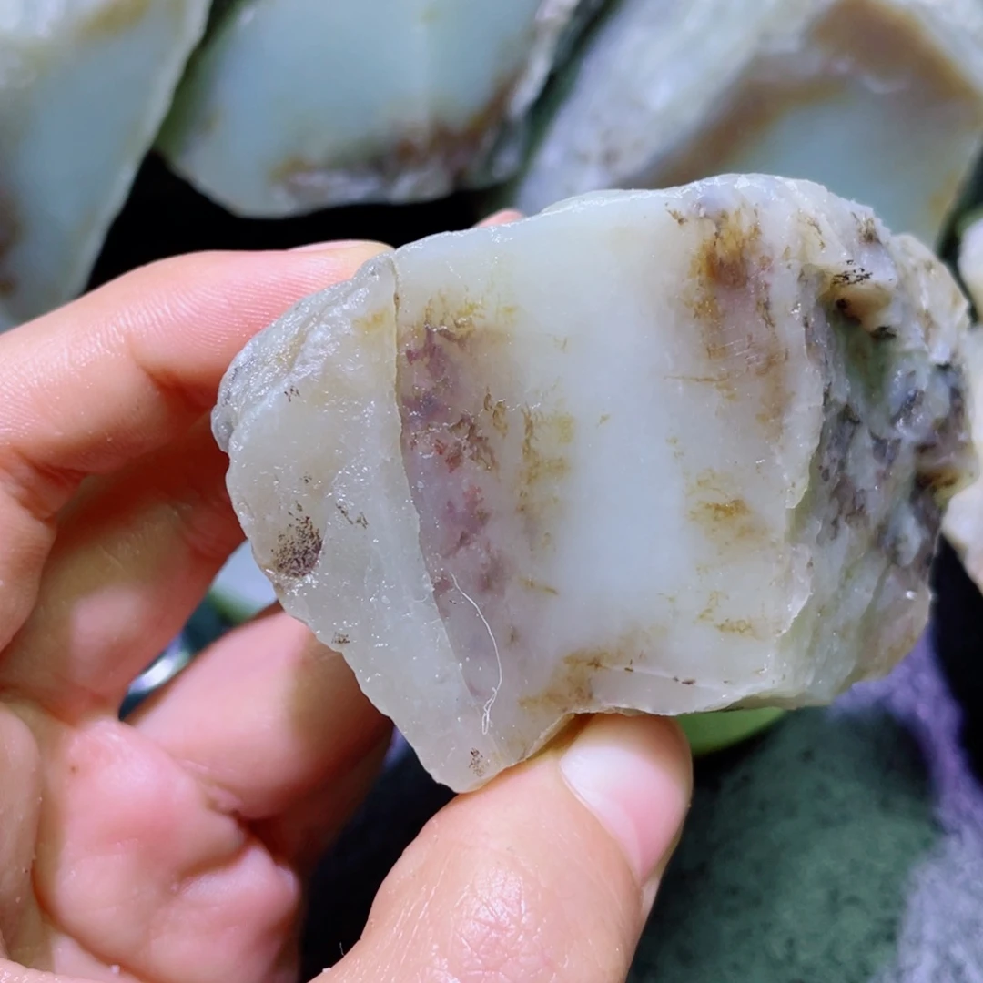 和田玉未镶嵌珠宝半成品