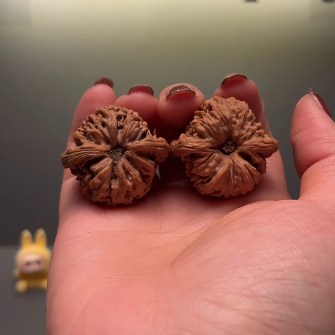 赵***文玩核桃吊坠南将