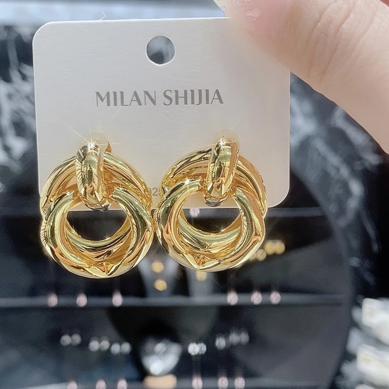 铜合金耳饰 明星同款复古法式旋转耳钉耳饰