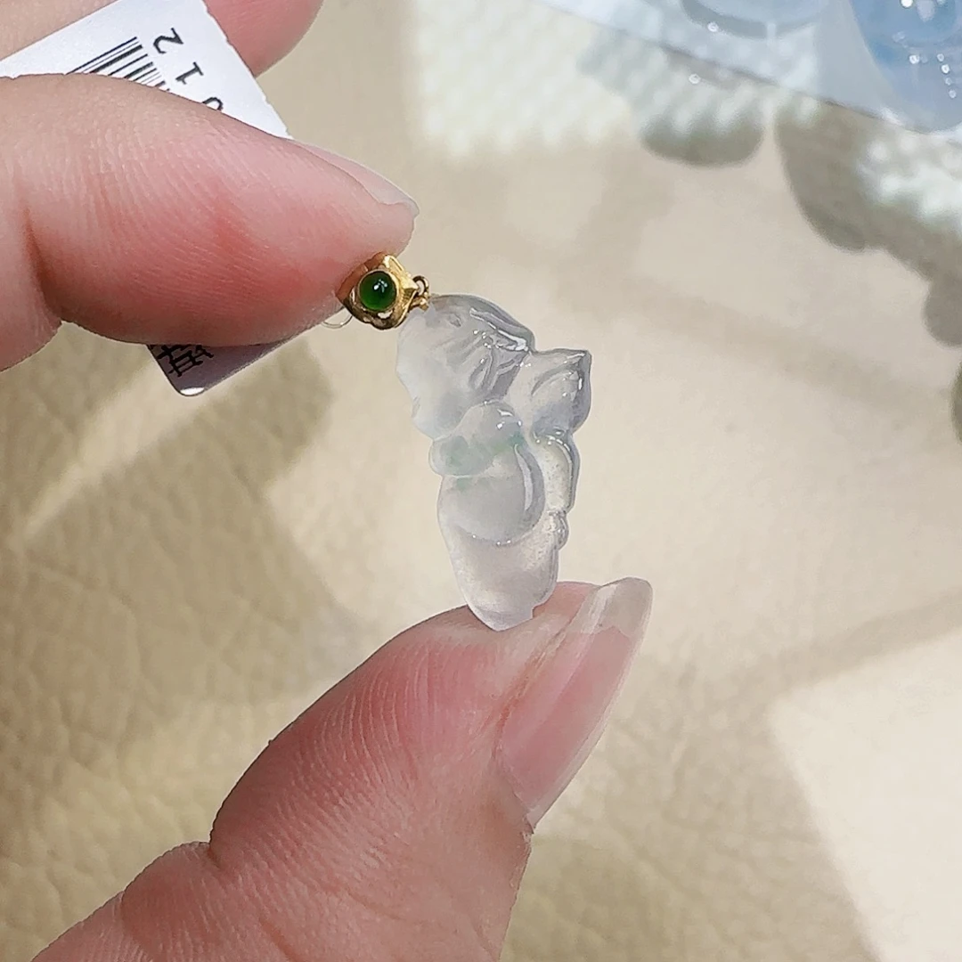 【闪购商品】翡翠未镶嵌项圈