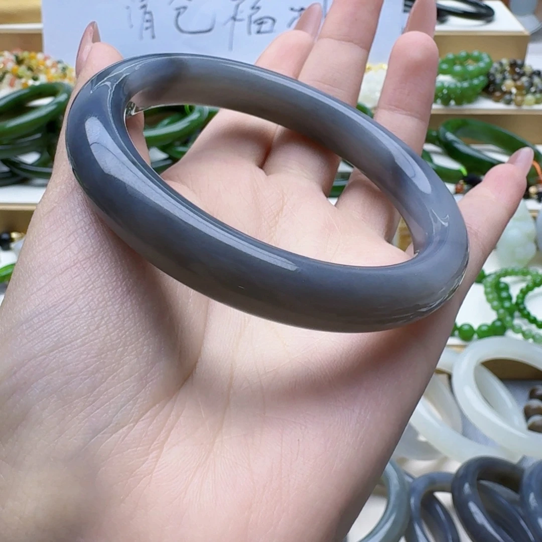 小***儿项链未镶嵌和田玉