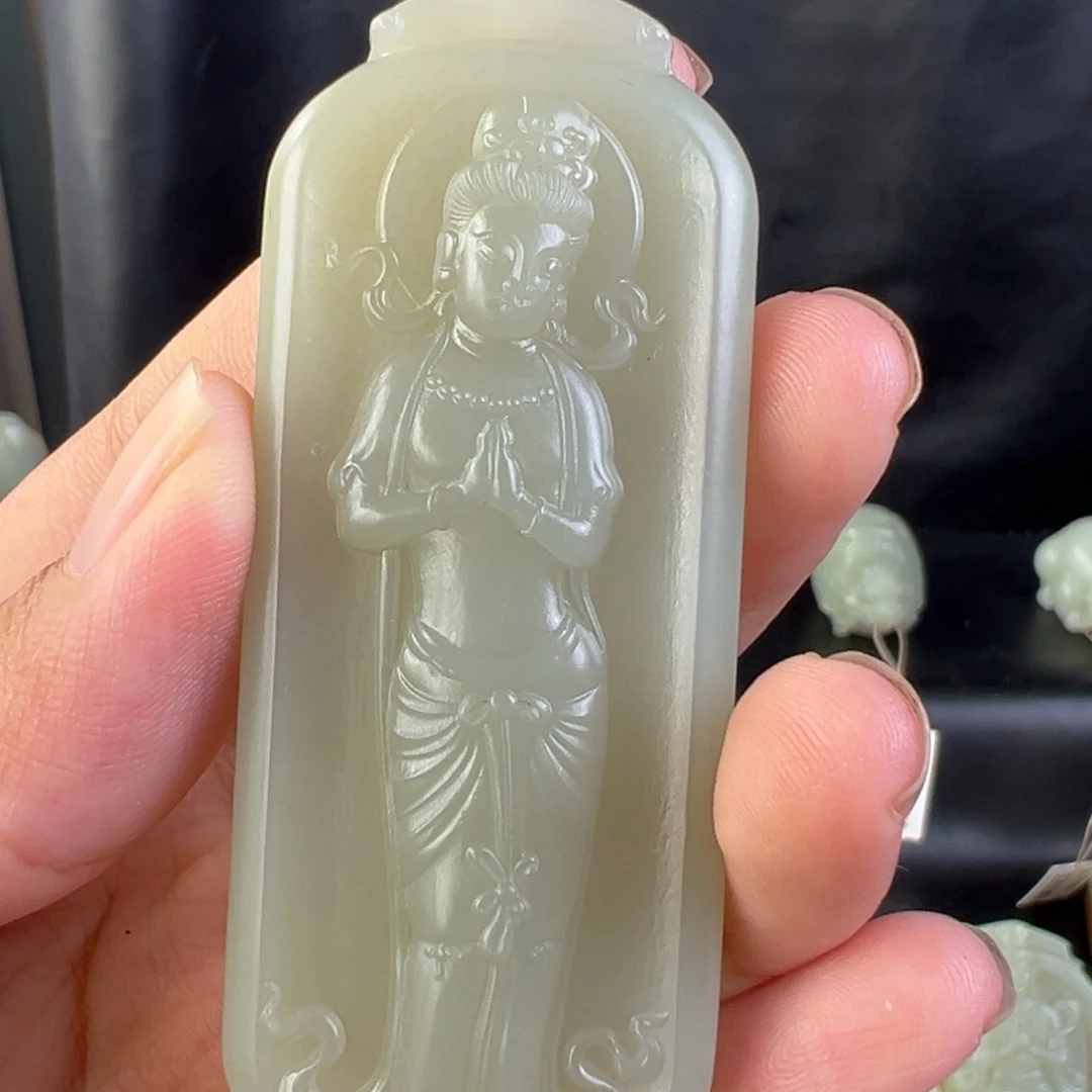 颈饰未镶嵌和田玉（糖玉）