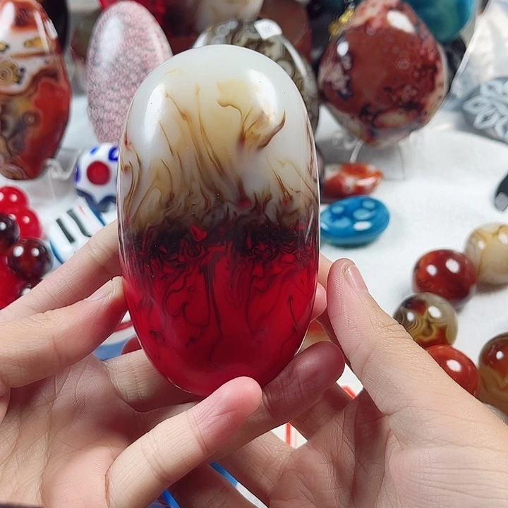 玛瑙/玉髓未镶嵌珠宝奇石