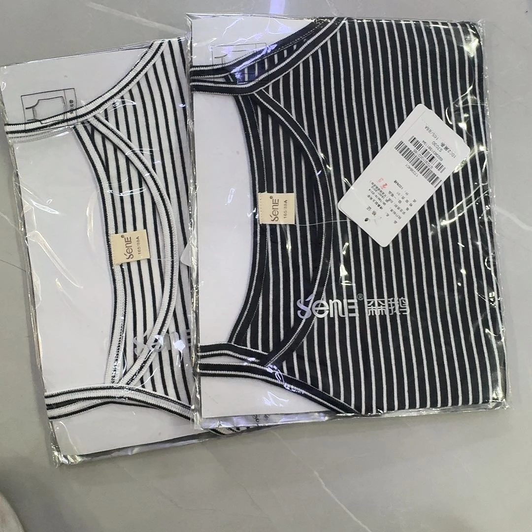 7030一黑一白两件165